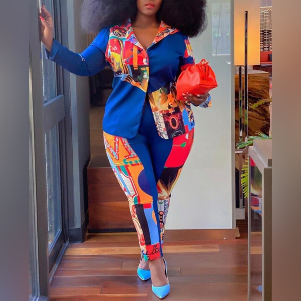 Graphic print blazer and pant set